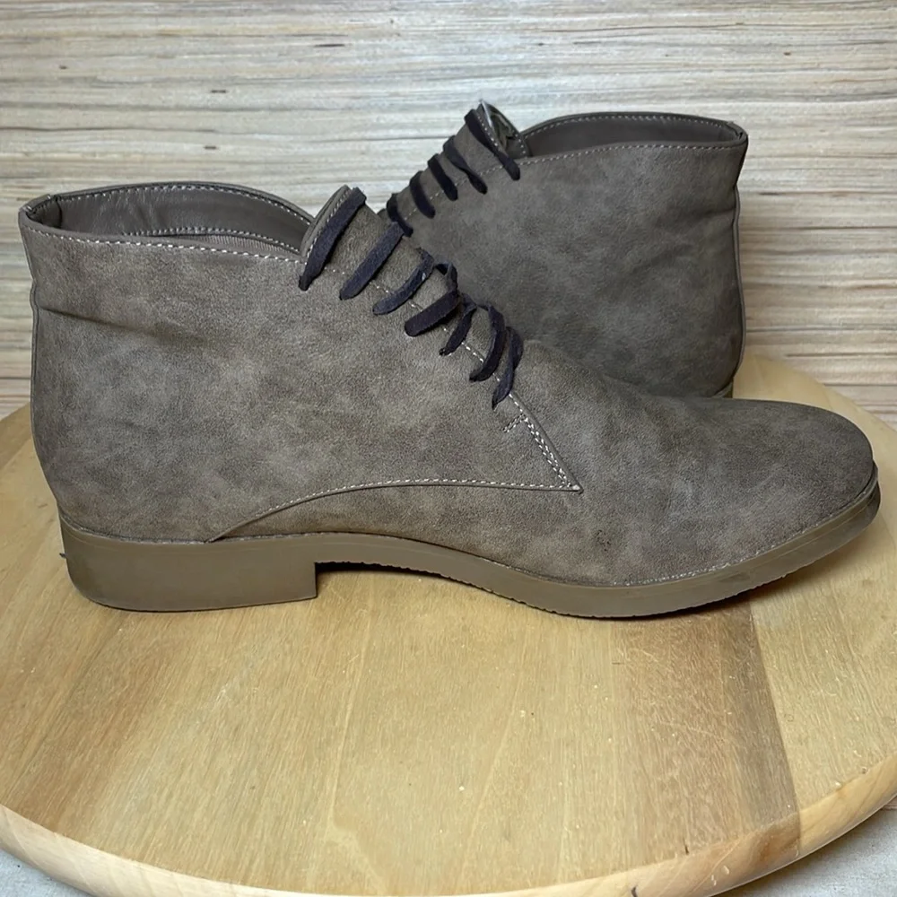 Indigo Rd Faux Suede Ankle Booties woman’s size 8.5 Brown
